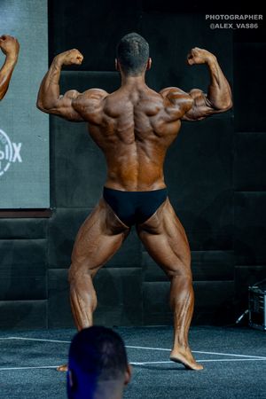 CLASSIC  PHYSIQUE +178